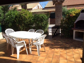 Villa T3 Mezzanine 6 pers. avec piscine, parking privé, proche plage et commerces - FR-1-81-270